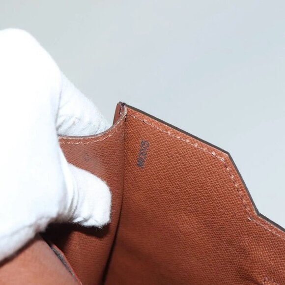 LOUIS VUITTON Monogram Porte Documents Bandouliere Bag - Picture 14 of 15